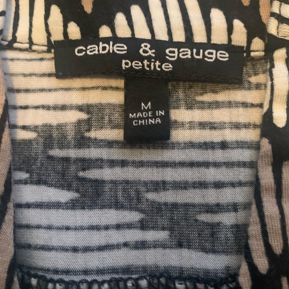 💜 3/25 Cable & Gauge Petite top M - Picture 2 of 2